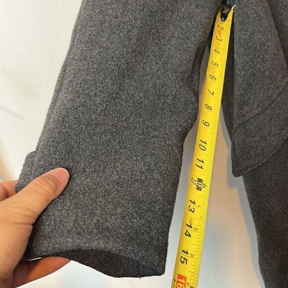 Wool insulated 3 button coat - Picture 7 of 10